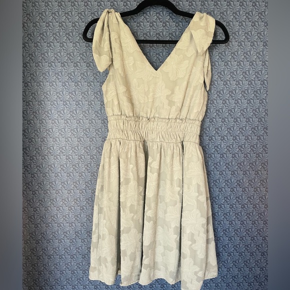 Women’s Medium Speechless Dress Summer Flowy Embroidered Feminine Lined Green - Picture 2 of 5